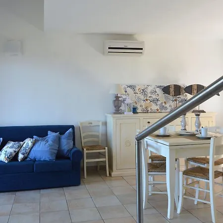 Casa Bithia